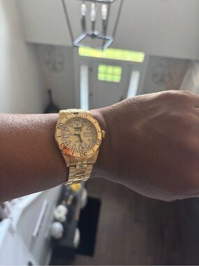 Invicta Gold Tone Men's Dive Watch 7047